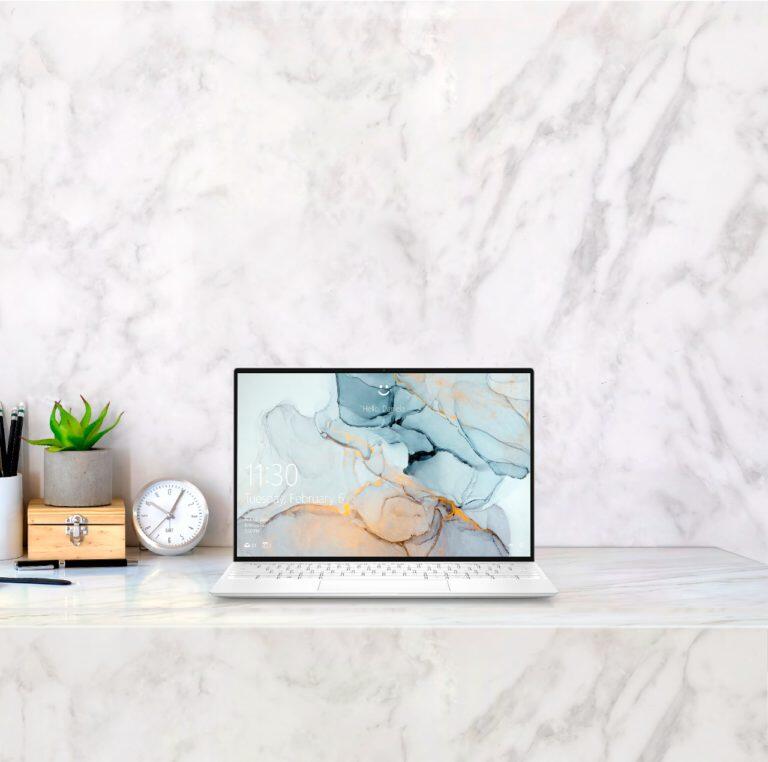 MKAU Gift Guide 2020 107 shutterstock 1017758101 with xs9300nt 1280x1280 1 https://staging.mkaugaming.com/christmas-gift-guide-2020/