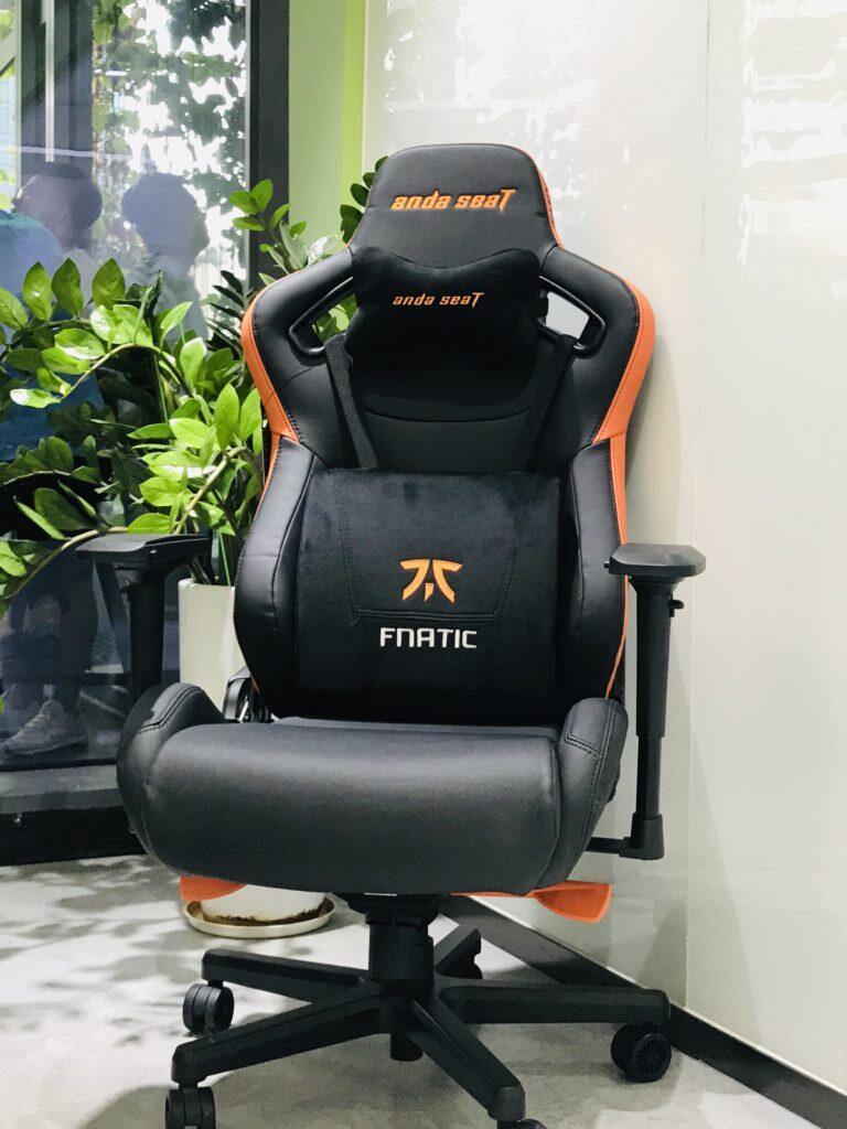Leading Gaming Chair Brand AndaSeat & FNATIC Esport Team Renew Strategic Partnership 1 321596016151 .pic hd https://staging.mkaugaming.com/leading-gaming-chair-brand-andaseat-fnatic-esport-team-renew-strategic-partnership/