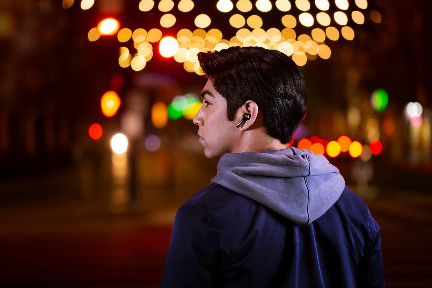 Razer Launches New Hammerhead True Wireless Earbuds Featuring Razer Chroma RGB Lighting & Active Noise Cancellation 4 2021 08 17 00064 https://staging.mkaugaming.com/razer-launches-new-hammerhead-true-wireless-earbuds-featuring-razer-chroma-rgb-lighting-active-noise-cancellation/