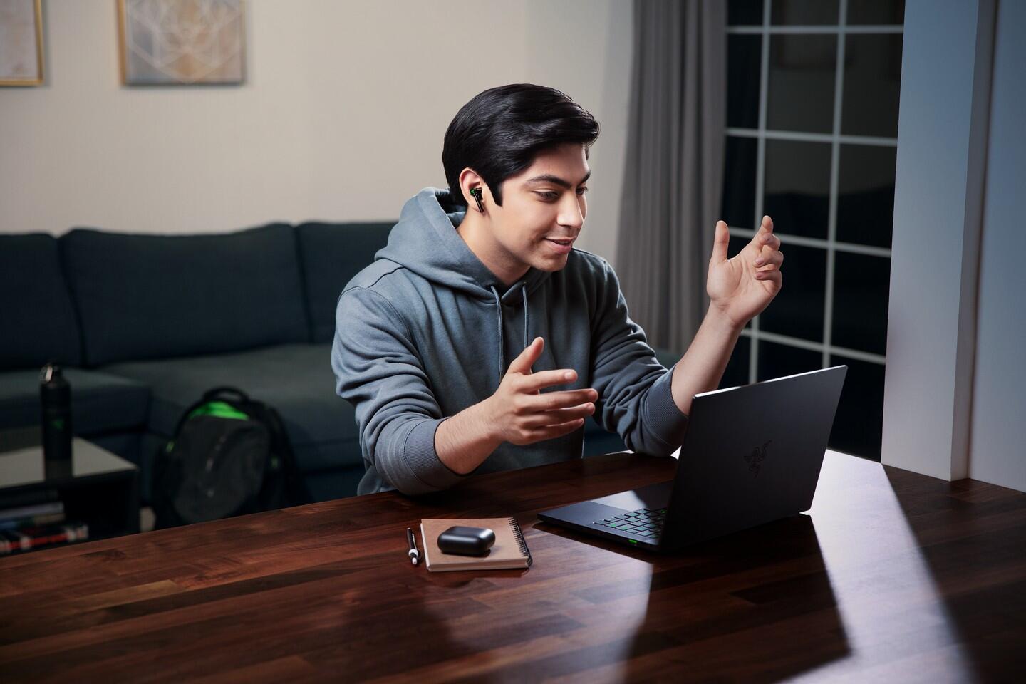 Razer Launches New Hammerhead True Wireless Earbuds Featuring Razer Chroma RGB Lighting & Active Noise Cancellation 3 2021 08 17 00065 https://staging.mkaugaming.com/razer-launches-new-hammerhead-true-wireless-earbuds-featuring-razer-chroma-rgb-lighting-active-noise-cancellation/