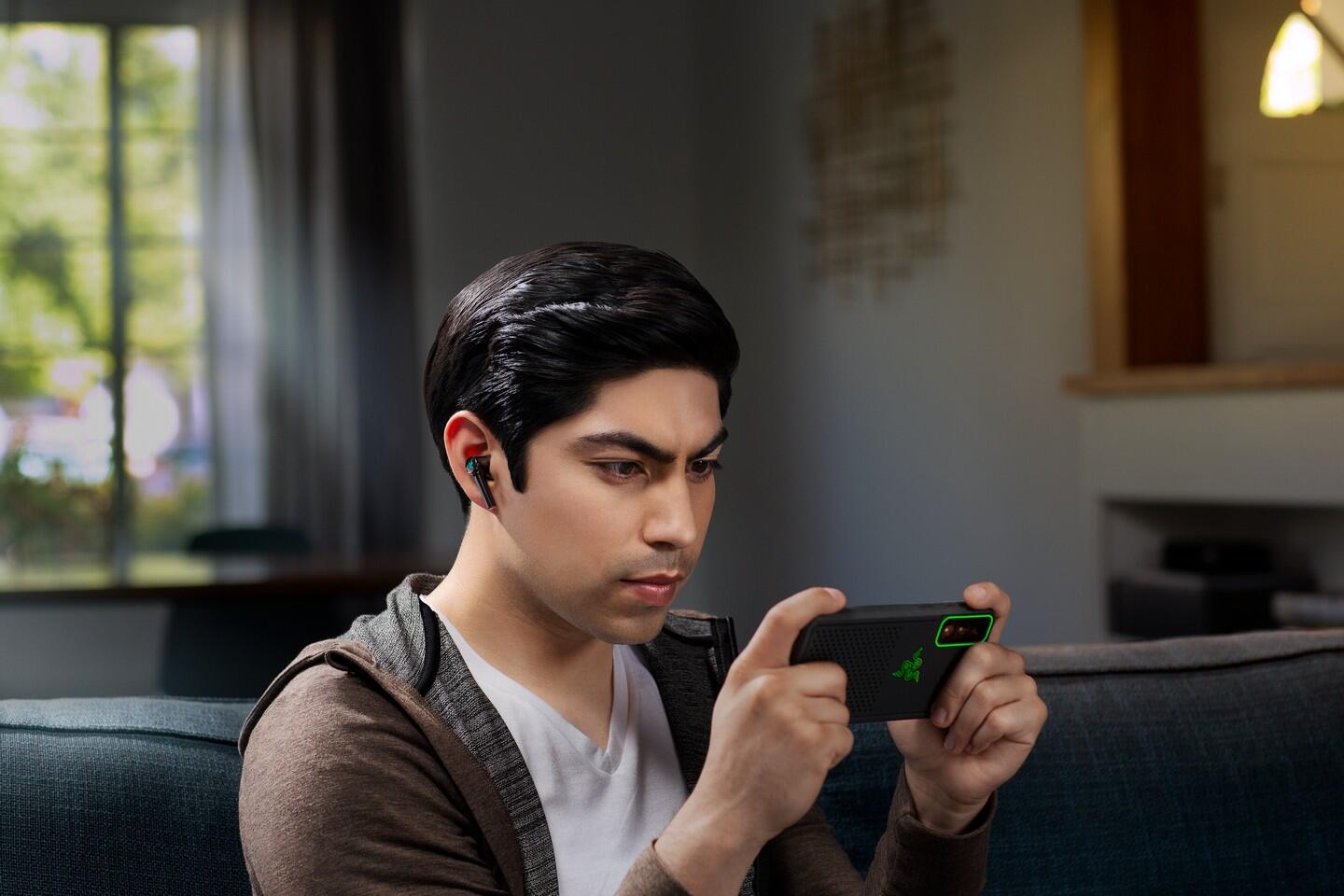 Razer Launches New Hammerhead True Wireless Earbuds Featuring Razer Chroma RGB Lighting & Active Noise Cancellation 2 2021 08 17 00066 https://staging.mkaugaming.com/razer-launches-new-hammerhead-true-wireless-earbuds-featuring-razer-chroma-rgb-lighting-active-noise-cancellation/