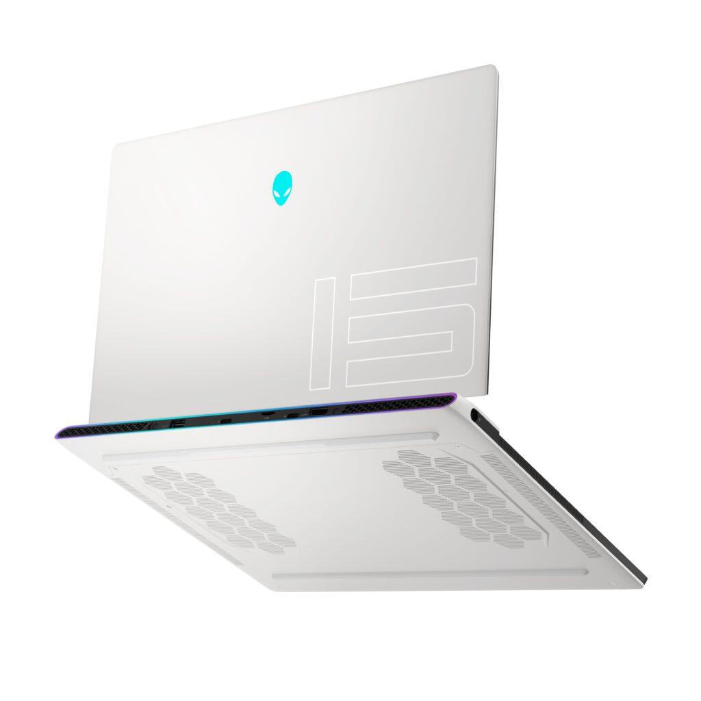 Alienware X15 R1 Gaming Laptop - Review 4 awx15nt xnb 03 gy 10 https://staging.mkaugaming.com/all-review-list/alienware-x15-r1-gaming-laptop-review/