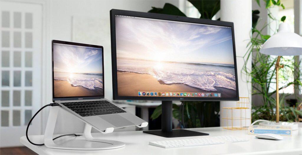 Twelve South Curve Macbook Stand - Review 2 Image two Curve SE Desk 2000x b95eee93 974f 4f29 90e7 89f0628b2fc6 2000x https://staging.mkaugaming.com/all-review-list/twelve-south-curve-macbook-stand-review/