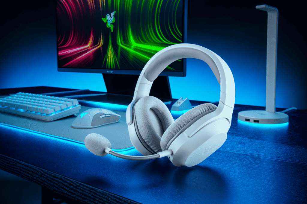 Gaming Takes To The Streets With The New Razer Barracuda Line Up 3 7c99dc7c 5559 42c0 a557 3ba7b0f20ba6 https://staging.mkaugaming.com/gaming-takes-to-the-streets-with-the-new-razer-barracuda-line-up/