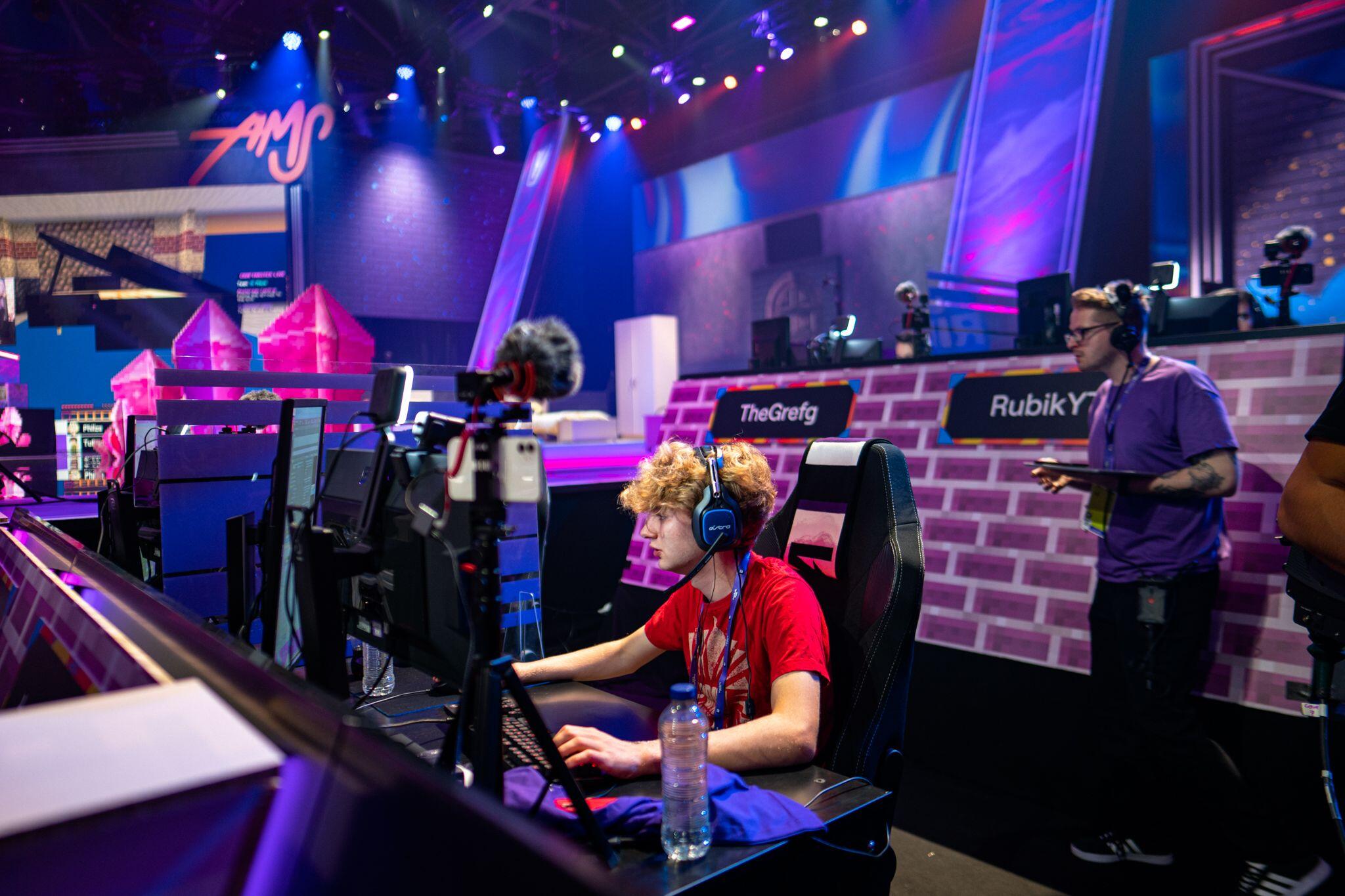 Twitch Brings Creators & Fans To Amsterdam In Return To IRL TwitchCon 2 Rivals Tommyinnit https://staging.mkaugaming.com/twitch-brings-creators-fans-to-amsterdam-in-return-to-irl-twitchcon/