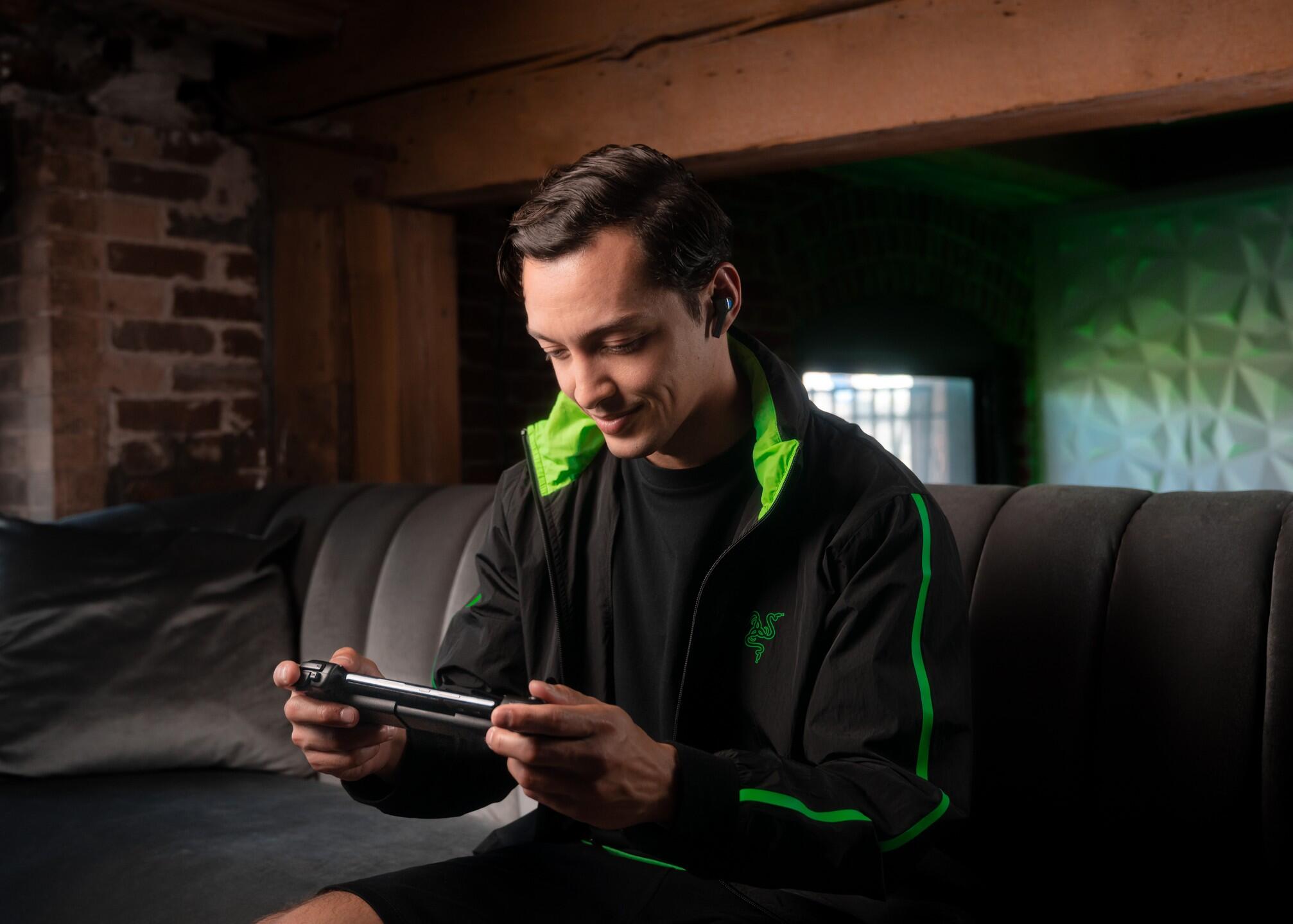 Razer Kishi V2 For Android Updated With Controller Support For Touchscreen-Only Games 2 2022 04 12 00033 https://staging.mkaugaming.com/rzaer-kishi-v2-for-android-updated-with-controller-support-for-touchscreen-only-games/