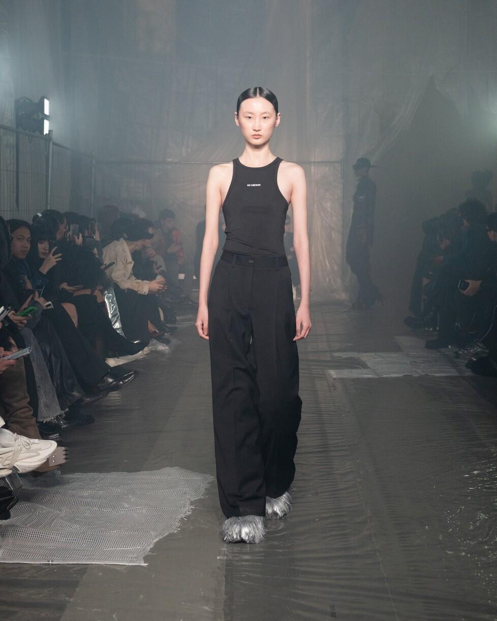 Innovative Fashion Meets The Diablo Universe In A New Partnership With Han Kjøbenhavn 4 2023 02 25 00041 https://staging.mkaugaming.com/innovative-fashion-meets-the-diablo-universe-in-a-new-partnership-with-han-kjobenhavn/