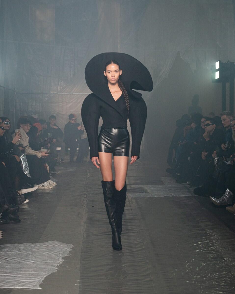 Innovative Fashion Meets The Diablo Universe In A New Partnership With Han Kjøbenhavn 11 2023 02 25 00053 https://staging.mkaugaming.com/innovative-fashion-meets-the-diablo-universe-in-a-new-partnership-with-han-kjobenhavn/