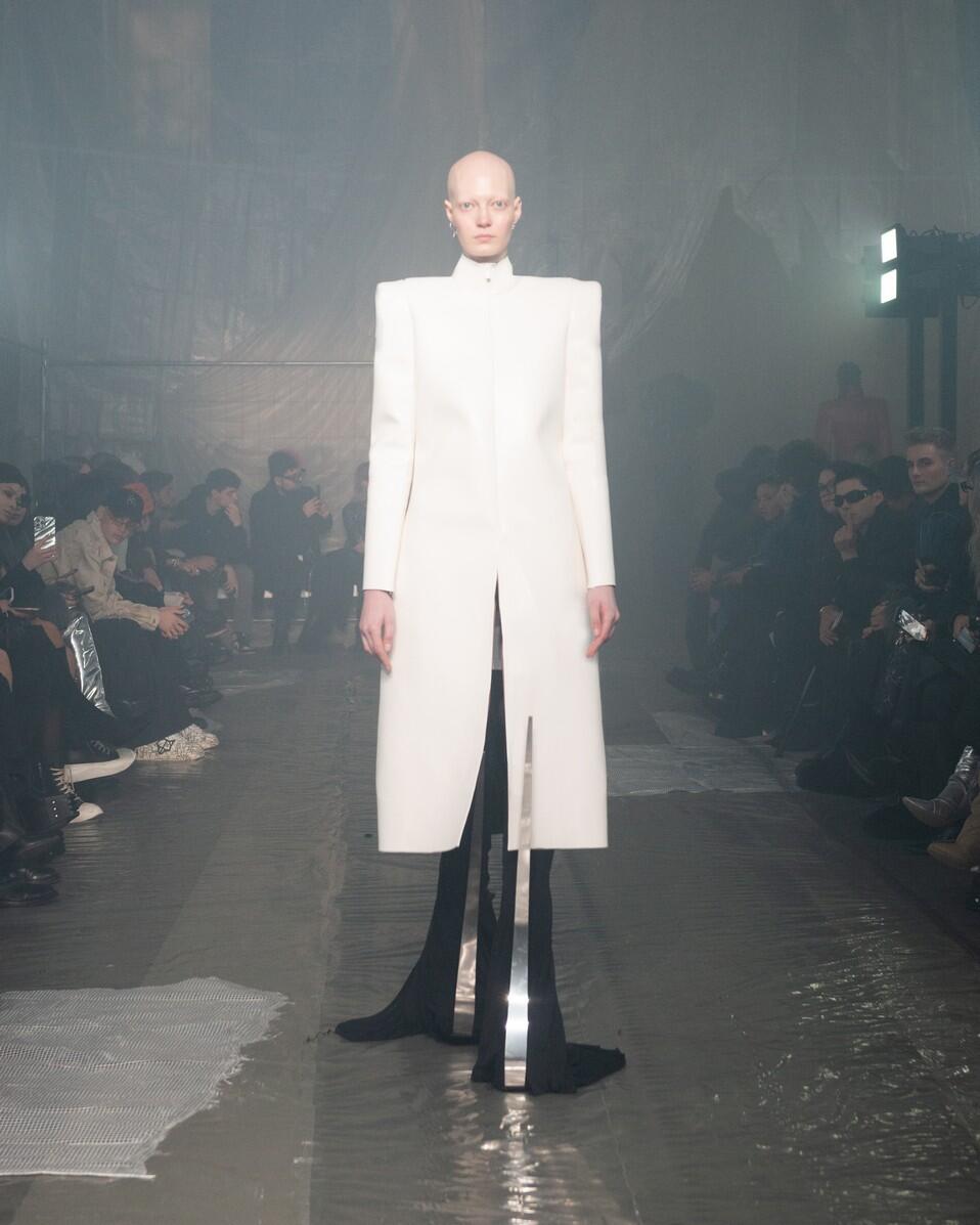 Innovative Fashion Meets The Diablo Universe In A New Partnership With Han Kjøbenhavn 19 2023 02 25 00054 https://staging.mkaugaming.com/innovative-fashion-meets-the-diablo-universe-in-a-new-partnership-with-han-kjobenhavn/