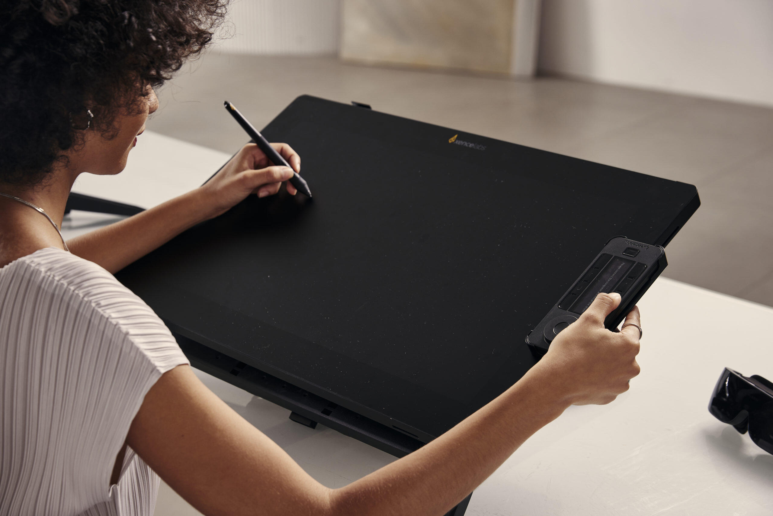 Xencelabs Unveils New Pen Display 24 Studio Series 3 1202Xencelabs拍摄5585 scaled https://staging.mkaugaming.com/xencelabs-unveils-new-pen-display-24-studio-series/