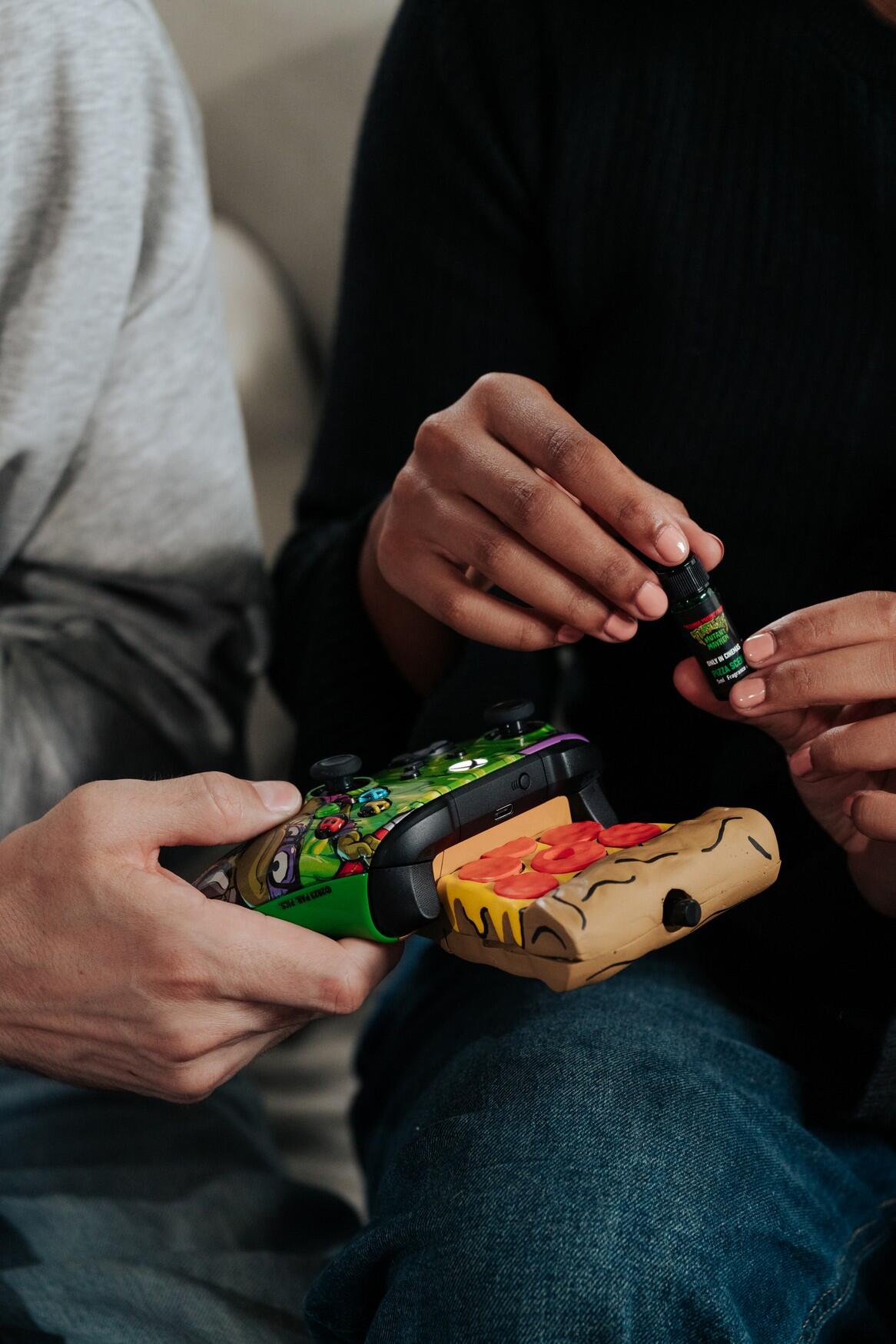 World’s First Pizza-Scented Controller From Xbox & Paramount Pictures’ “Teenage Mutant Ninja Turtles: Mutant Mayhem” 8 2023 07 25 00008 https://staging.mkaugaming.com/worlds-first-pizza-scented-controller-from-xbox-paramount-pictures-teenage-mutant-ninja-turtles-mutant-mayhem/