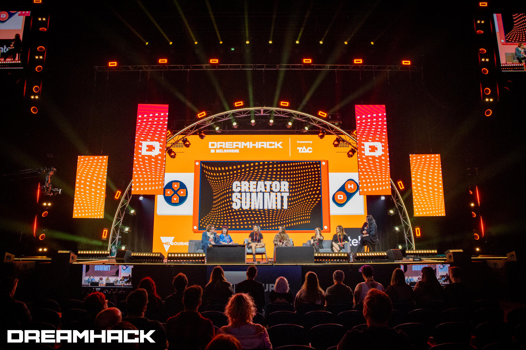 Australia’s Gaming, Creator, and Pop Culture Communities Gather For Biggest DreamHack Melbourne To Date 6 20240426 Sarah Cooper DH Melbourne 00330 https://staging.mkaugaming.com/australias-gaming-creator-and-pop-culture-communities-gather-for-biggest-dreamhack-melbourne-to-date/