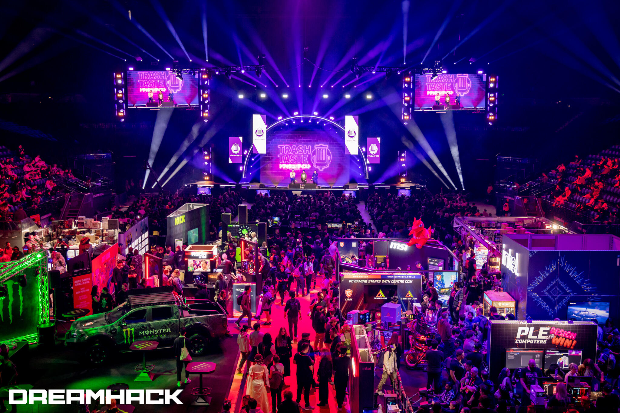 Australia’s Gaming, Creator, and Pop Culture Communities Gather For Biggest DreamHack Melbourne To Date 20 20240427 Sarah Cooper DH Melbourne 02051 https://staging.mkaugaming.com/australias-gaming-creator-and-pop-culture-communities-gather-for-biggest-dreamhack-melbourne-to-date/