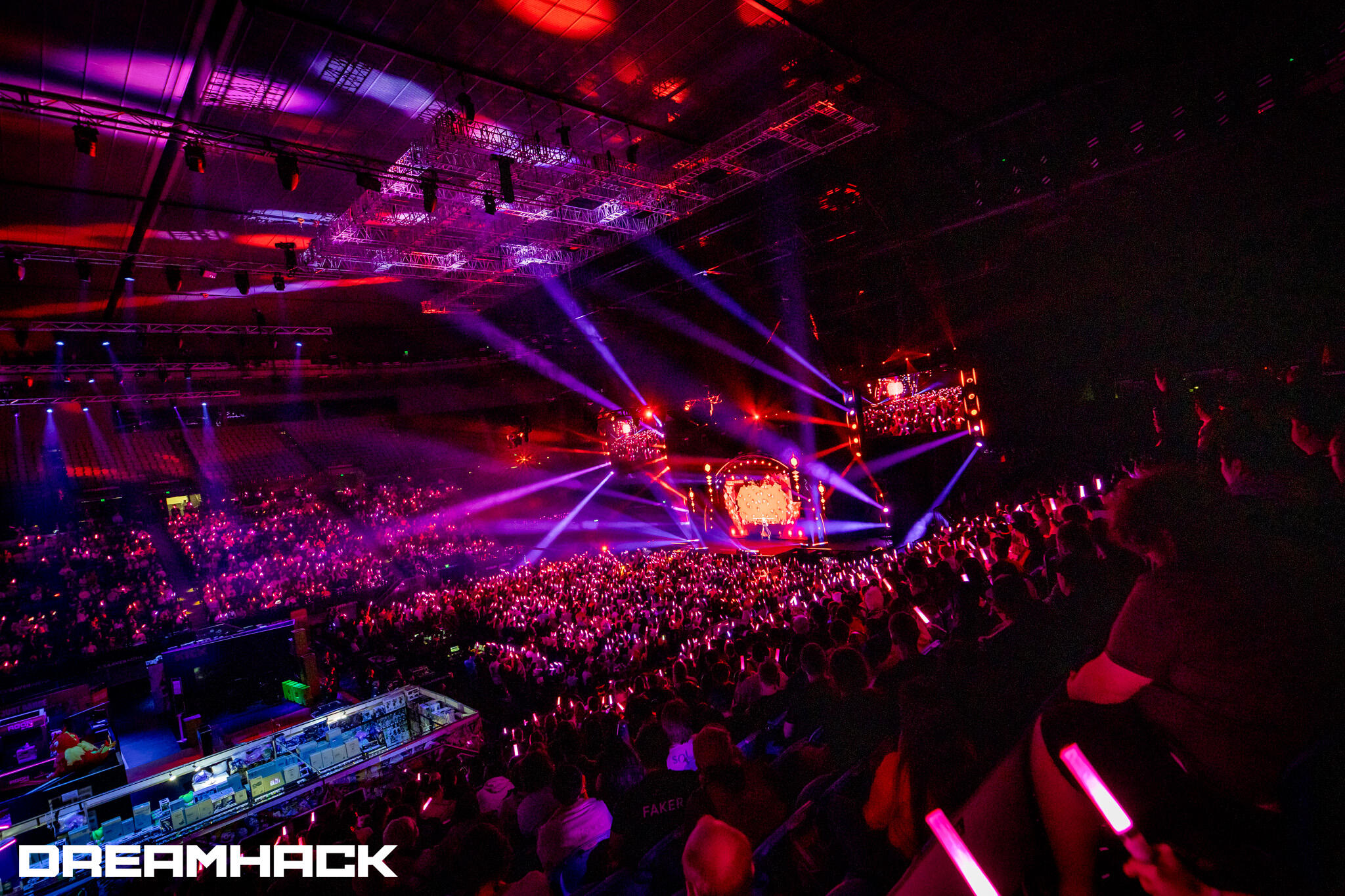 Australia’s Gaming, Creator, and Pop Culture Communities Gather For Biggest DreamHack Melbourne To Date 21 20240427 Sarah Cooper DH Melbourne 03437 https://staging.mkaugaming.com/australias-gaming-creator-and-pop-culture-communities-gather-for-biggest-dreamhack-melbourne-to-date/