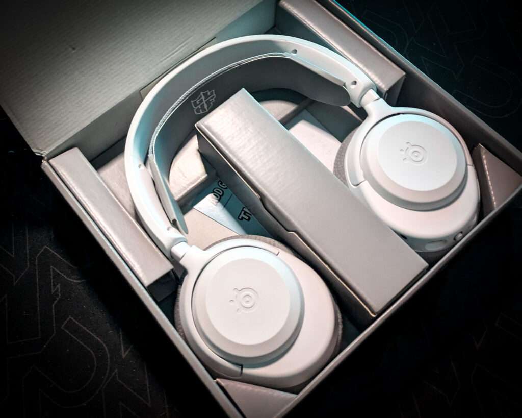 PSX 20250710 214255 https://staging.mkaugaming.com/all-review-list/steelseries-arctis-nova-3x-wireless-headset-hardware-review/