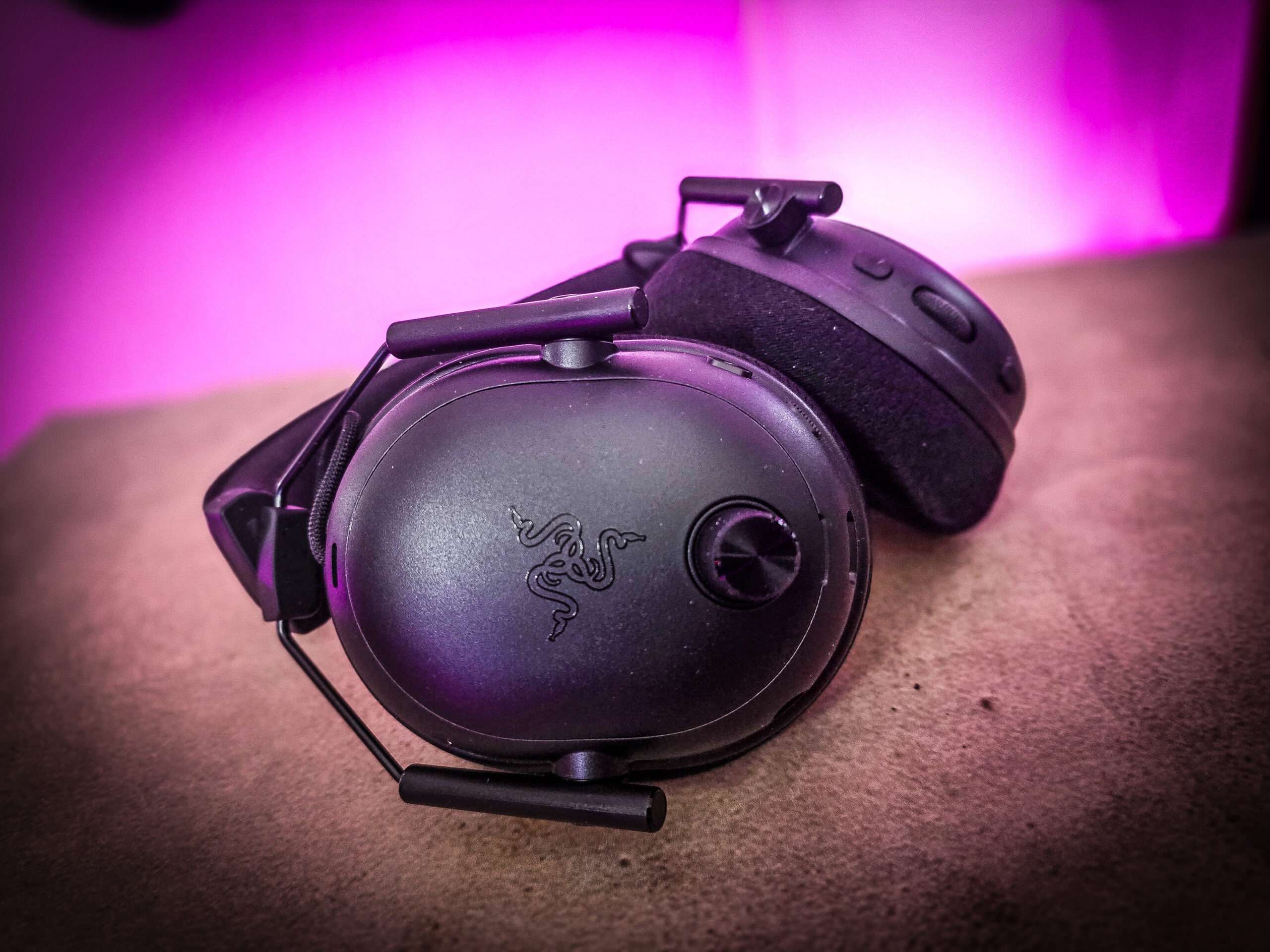 Razer BlackShark V3 Pro Wireless Headset (Hardware) - Review 4 PSX 20250810 225356 scaled https://staging.mkaugaming.com/all-review-list/razer-blackshark-v3-pro-wireless-headset-hardware-review/